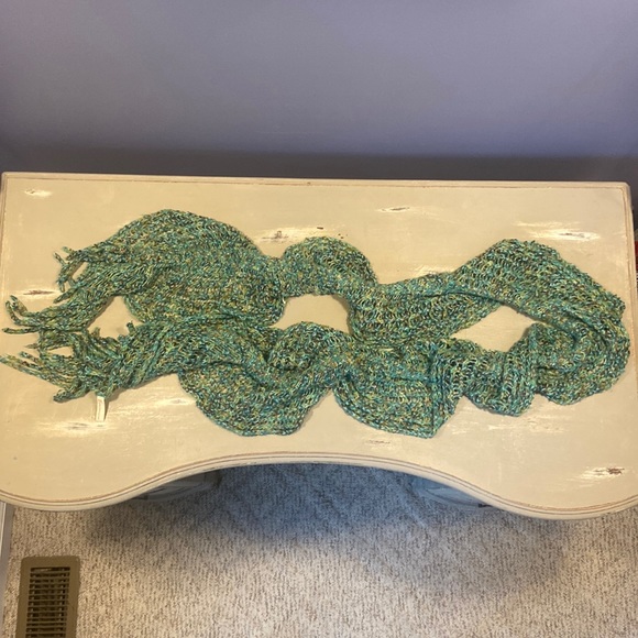 Collection Eighteen scarf - Picture 5 of 5